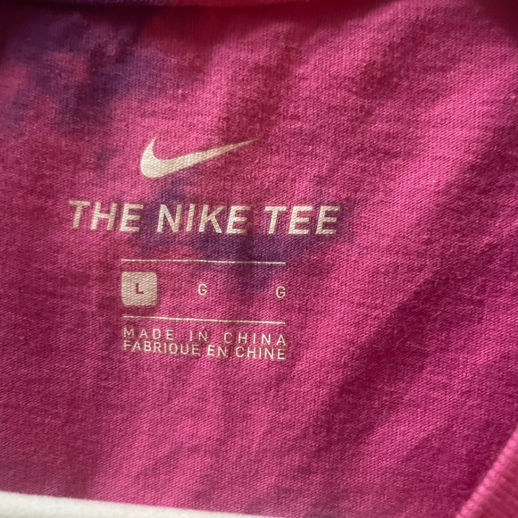 Nike-Marble T- 2 Shirt Bundle- Sz. Large - black/white Purple/pink - Picture 3 of 4